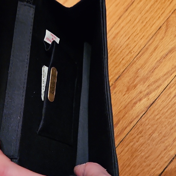 Carla Marchi Black Clutch Bag, gold & pearlescent jewel on front, snap closure - Picture 7 of 7